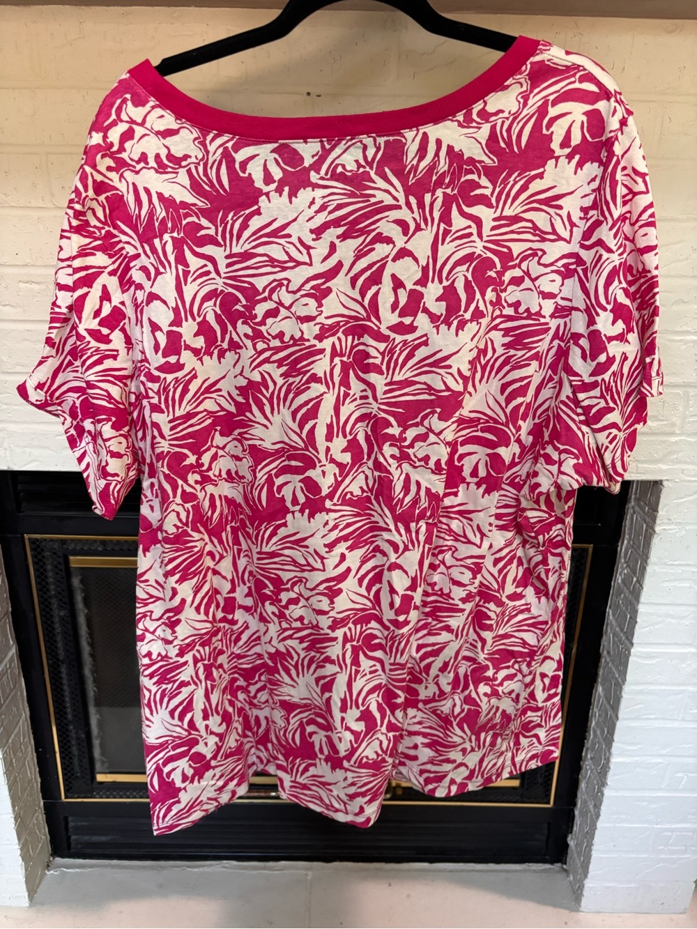 Roaman's Pink and White Floral Scoop Neck Short Sleeve Tee - Picture 2 of 3